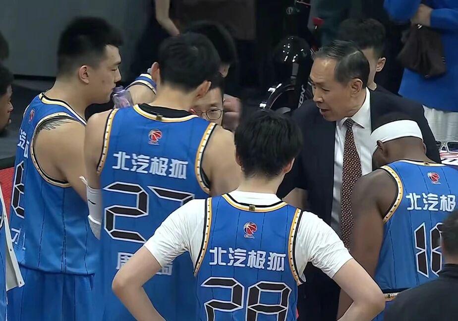 尽管得到了莫兰特，但人员拥挤的开拓者并不打算送走后场老将？