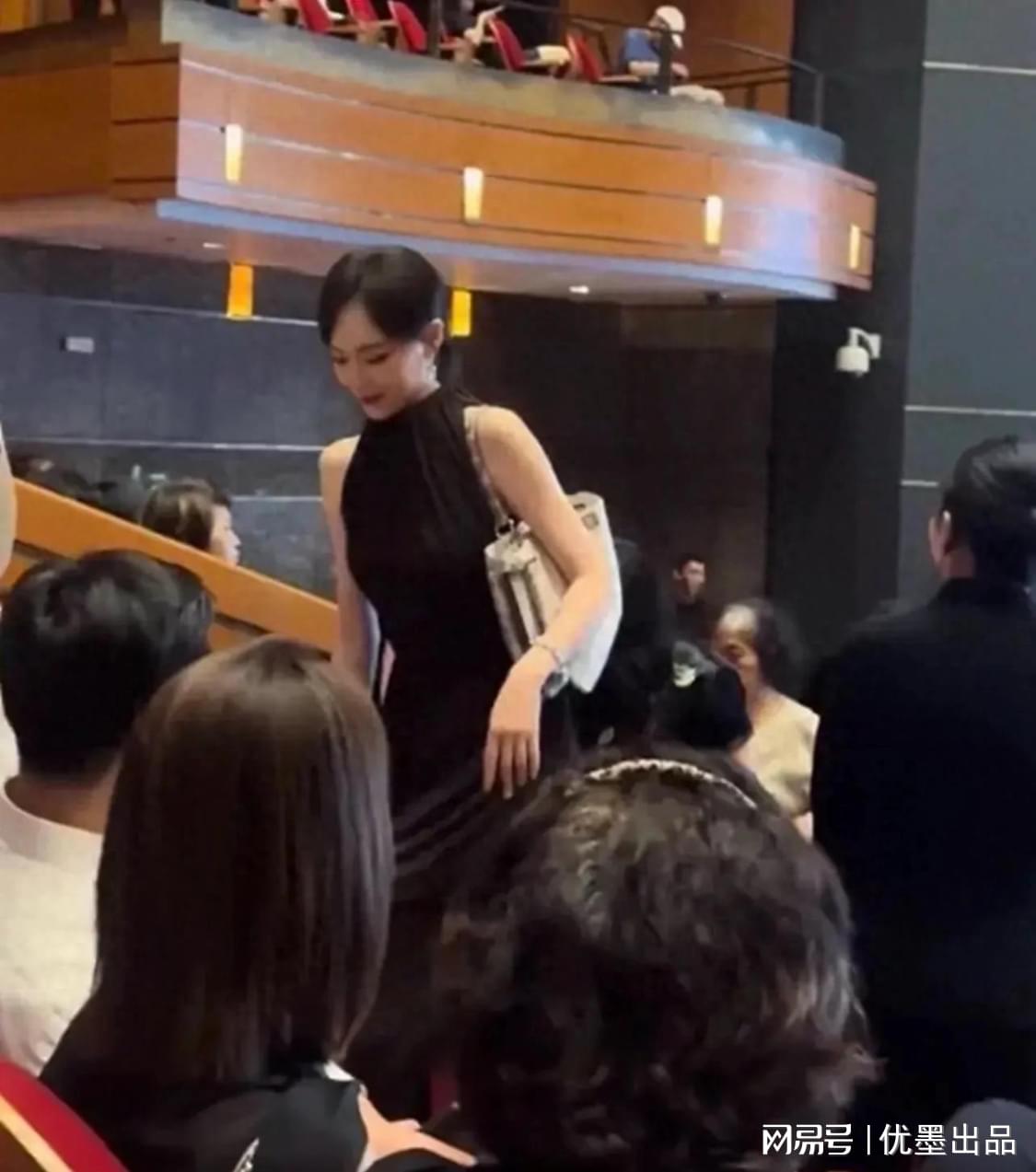 罗马诺：曼联2月就和安德雷桑托斯经纪人沟通，维韦尔了解他