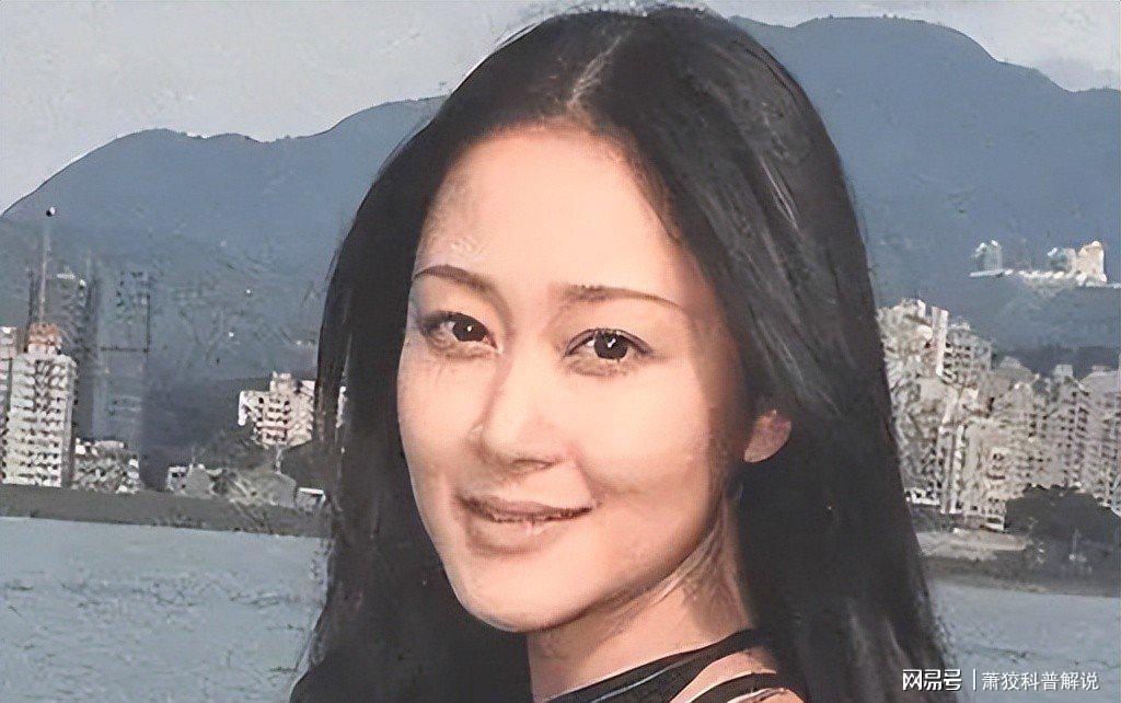 老鹰1年1400万美元留住澳洲中锋，他们也是付出了不小的代价？