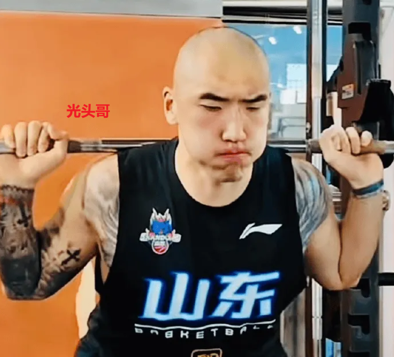 道伊尔高尔夫锦标赛第三轮单独领跑
