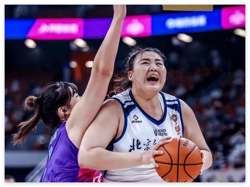 乌法115k欧元买断阿加波夫，结束租借正式加盟