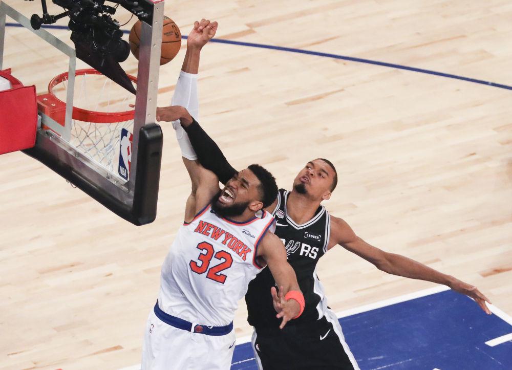同样是NBA传奇巨星，为何科比营销害人，詹姆斯营销却无害？