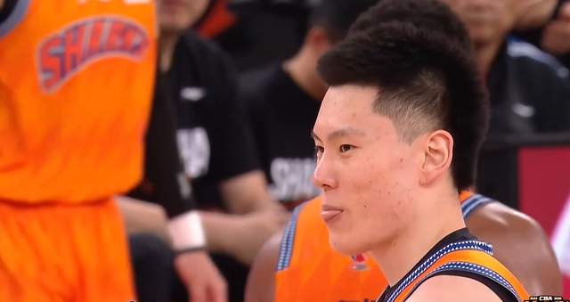 4年1.785亿！篮网要抢里夫斯，湖人该跟上吗？