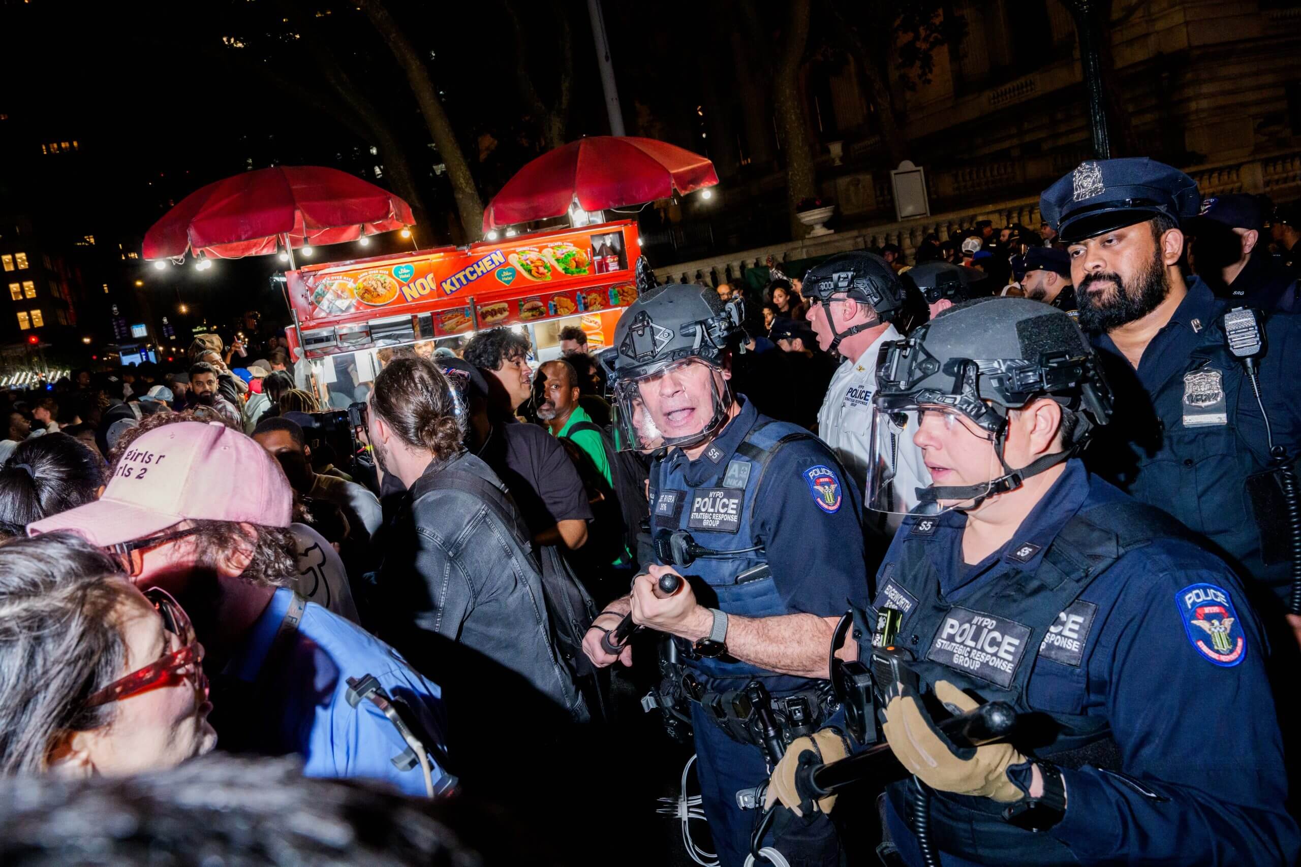 国王两年合同续约内线大将，他在本赛季的表现得到了充分地认可？