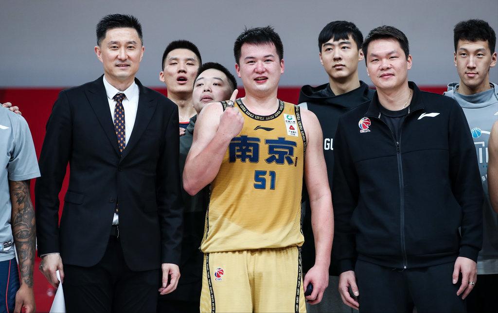 虽然作用比不上核心三人组，但黄蜂在今夏一定会留下这两名球员？