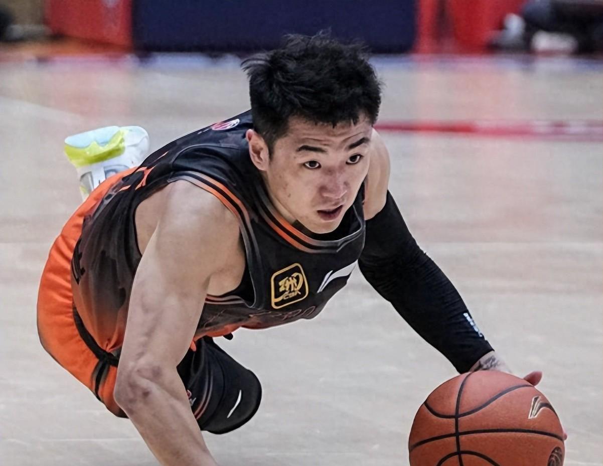 在NBA一支球队想要夺得总冠军，到底需要什么样的球员？