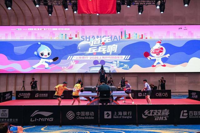 尼克斯太太团赛后计划曝光：一个要宅家烧烤，一个继续当护士