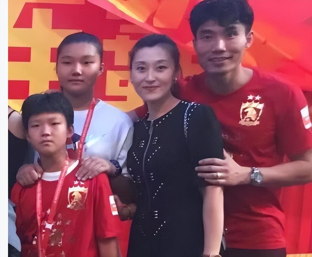 U17男篮虐委内瑞拉！张懿赵杰+2将齐爆，多人贡献，吕飞燕下替补