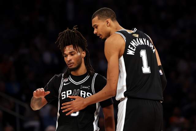 NBA头牌詹姆斯的"被低估"困局：5.8亿赚了23赛季，他还在被压价？