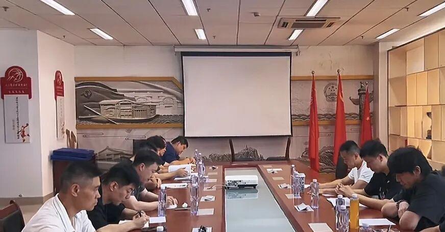 詹姆斯下家新进展：骑士希望促成回归 已策划签换或交易特例方案