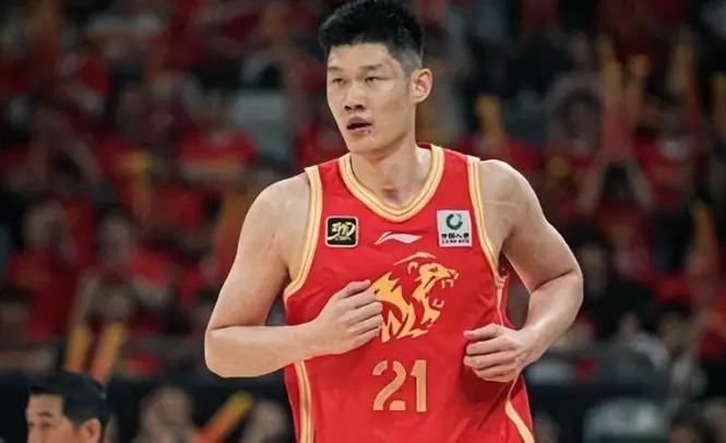 马刺侧翼大将：听他们在我们主场庆祝真的很难受，但我们会回来的