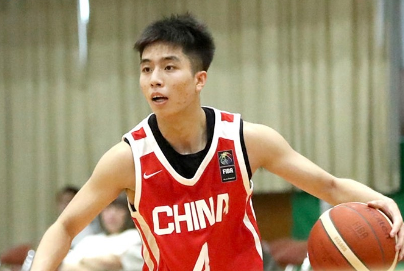 4年1.78亿！抢疯了！湖人头痛，冠军中锋还要吗？