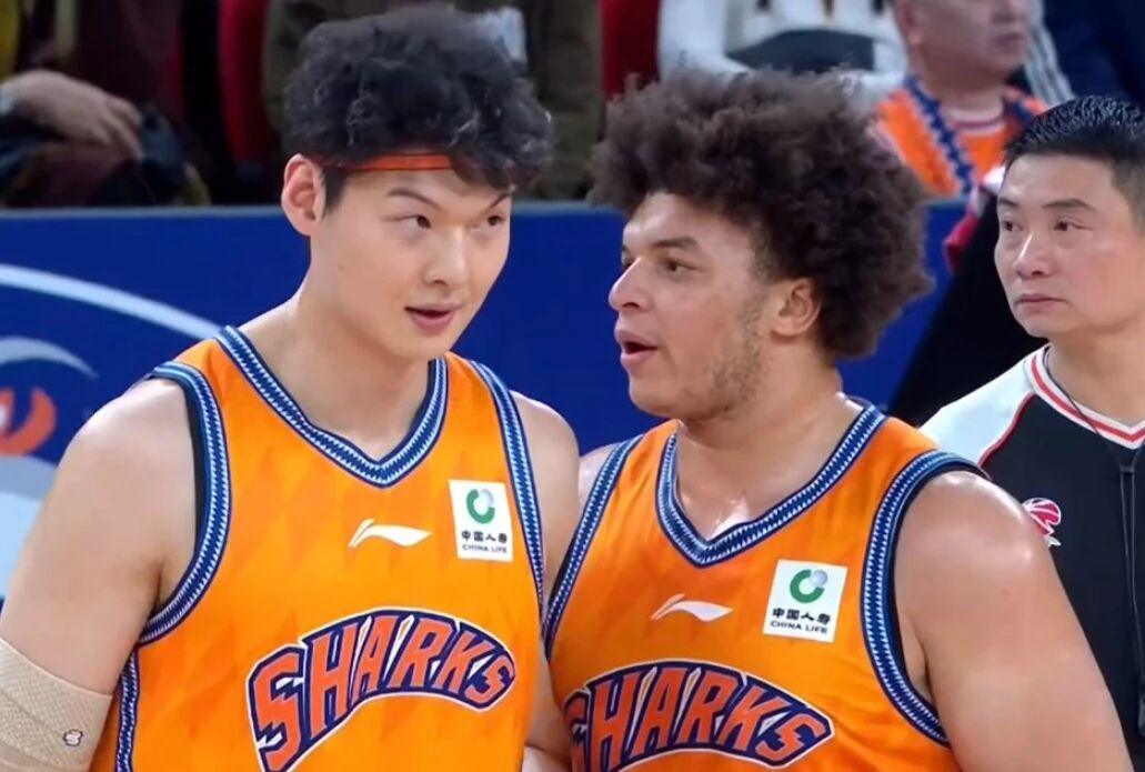 53年后，纽约尼克斯队再夺NBA总冠军！球迷沸腾了