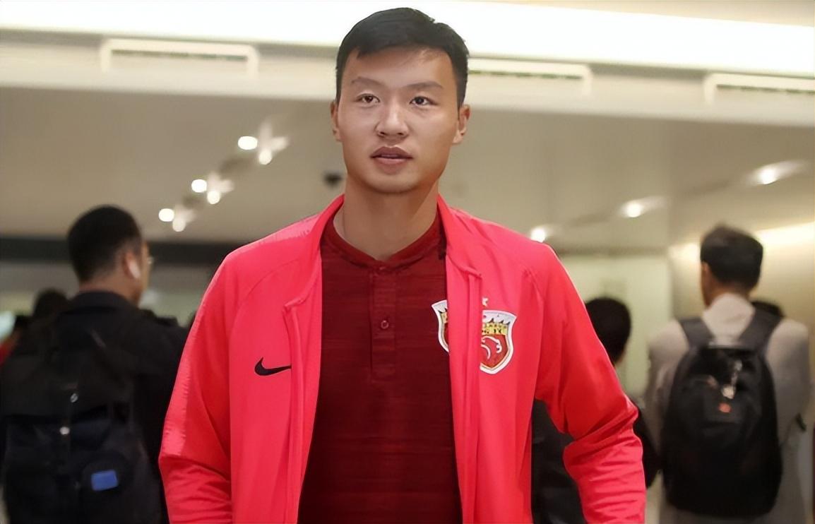 乌法115k欧元买断阿加波夫，结束租借正式加盟