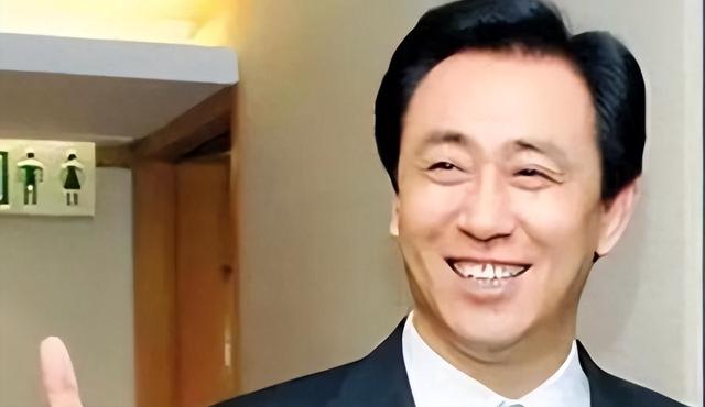 克拉克加公开赛穿球衣遭嘘仍抓鸟